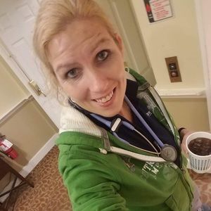 Meet your Posher, Deanna